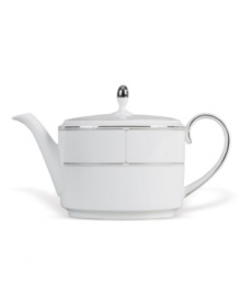 Inspired by the chic London neighborhood, the Waterford Sloane Square teapot is as chic and simple as its namesake, featuring a tailored band and platinum dot details.