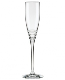 Three sharp lines juxtapose the fluid elegance of this flute from the Percival Place crystal stemware collection for a look of brilliant sophistication by kate spade new york.