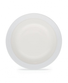 Full of possibilities, this ultra-versatile pasta bowl from Noritake's collection of Colorwave white dinnerware is crafted of hardy stoneware with a half glossy, half matte finish in pure white. Mix and match with square and coupe shapes or any of the other Colorwave dinnerware shades.