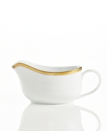 Add the warm glow of gold to your formal table with the classic style of the Grand Buffet Gold dinnerware collection. Pour and pass rich gravies and sauces with this classic fine china gravy boat.