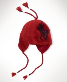 Stay covered this season in a sporty wool hat designed for superior warmth with fleece-lined earflaps, complete with Ralph Lauren's iconic embroidered pony.