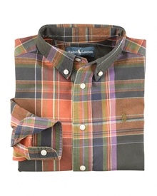 A button-down shirt in crisp woven cotton is perfectly preppy in bold plaid.