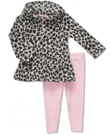 An adorable leopard-print on this microfleece hoodie gives her a cute and cuddly looks, with comfy leggings, from Carter's.