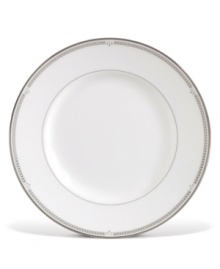 Inspired by the chic London neighborhood, the Waterford Sloane Square bread and butter plate is as chic and simple as its namesake, featuring a tailored band and platinum dot details.