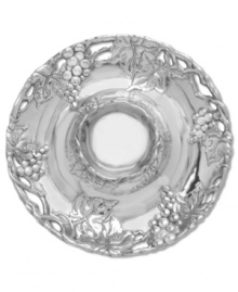 In cast aluminum with a grape leaf and vine motif, this fancy server is the best way to dress up chips and dip. Round plate measures 14 with dipping bowl in center. Hand wash.