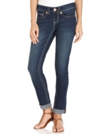 Amp up your denim arsenal with these straight-leg Seven7 petite jeans! A faded medium wash, studded back pockets and contrast stitching keep it fresh and fashionable.