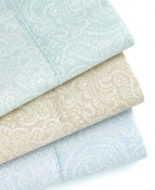 Paisley perfect. In subtle, pastel hues, this fitted sheet from Martha Stewart Collection gives your bed a fresh outlook with a paisley pattern in wrinkle-resistant, 400-thread count cotton percale for a soft hand. Pair with other Martha Stewart Collection bedding for the full effect.