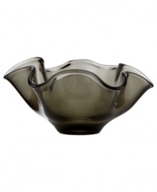 Fresh and elegant, this Lenox Organics bowl is crafted of heavy crystal with a playful ruffled edge. A smoky hue adds to its allure, making a stylish impact on any space.