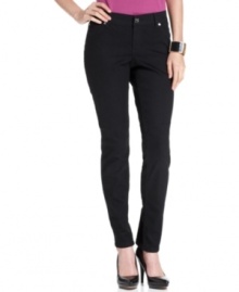 These versatile black petite jeggings from Style&co. Jeans will fast become your favorite bottoms thanks to a flattering fit and their effortless pairing potential.