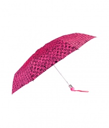 Protect your stylish wears from the rain with this graffiti logo umbrella from Marc by Marc Jacobs - Polyester umbrella with logo print, playful rounded handle, and loop for easy carrying - Perfect for daily use or as a thoughtful gift