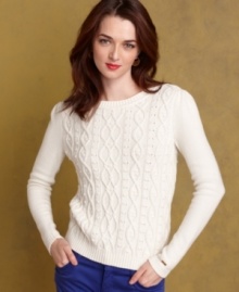 Tommy Hilfiger's chic crew-neck sweater features nubby cable-knit stitching for a classic look.