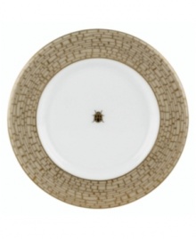 Adorned with delicate beetles and dragonflies, this classically shaped fine china saucer combines simple elegance with casual style. The gold wing border makes your tabletop shine with elegance while the classic shape and delicate pattern exude style.