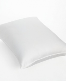 Make Serta's Smart Comfort pillow your pillow of choice! Features a soft polyester cover and plush hypoallergenic polyester fill for a serene sleep throughout the night.