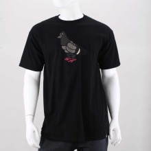 Welcome to NY - home of the Pigeon. Grey and gritty, a stylized version of Staple Design's logo is printed on this black tee for men, with Kidrobot x Staple Design hit on the back right shoulder.