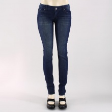 Skinny leg jeans by Celebrity Pink are edgy, zip-up pants that look fierce and fit like a second skin.