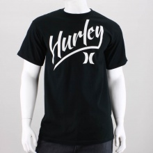 Hurley goes goth in this regular fit tee. This classic Hurley style features a ribbed crew neck, printed inside label & woven logo tag along the front hem. 100% Cotton. Machine Wash. Imported.