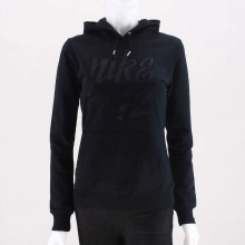 The Nike Squad French Terry Women's Hoodie is a modern twist on a training classic.