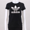 Put on your Trefoil in this women's adidas Originals Trefoil Tee shirt for all-around adidas style.