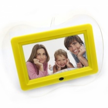 7 Yellow Apple-shaped Digital Photo Frame with 2GB Memory Card. Christmas Shopping, 4% off plus free Christmas Stocking and Christmas Hat!