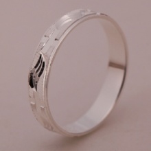 Stylish Couple Lovers Ring Size 9 1/8. Christmas Shopping, 4% off plus free Christmas Stocking and Christmas Hat!