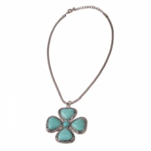 Attractive Flower Turquoise Pendant Necklace. Christmas Shopping, 4% off plus free Christmas Stocking and Christmas Hat!