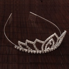 Stunning Wedding Bridal Rhinestone Crown Headband. Christmas Shopping, 4% off plus free Christmas Stocking and Christmas Hat!